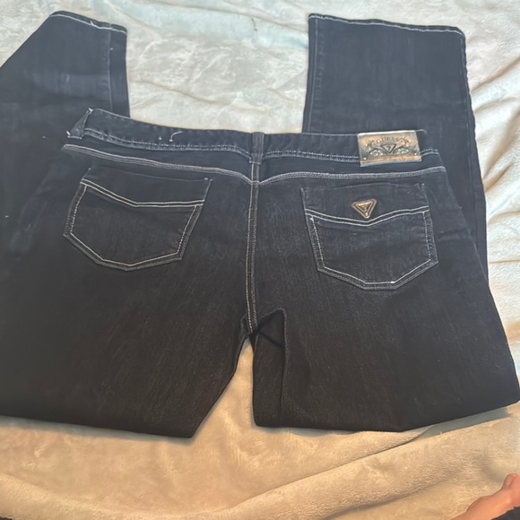 Guess Dark Wash Boot Cut Jeans Timeless Style - Picture 4 of 4
